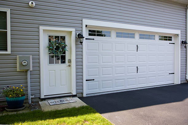24/7 Emergency Garage Door Panel Replacement experts in Montpelier, ID